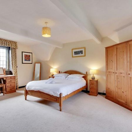 Lympne Castle Cottages ไฮต์ ภายนอก รูปภาพ