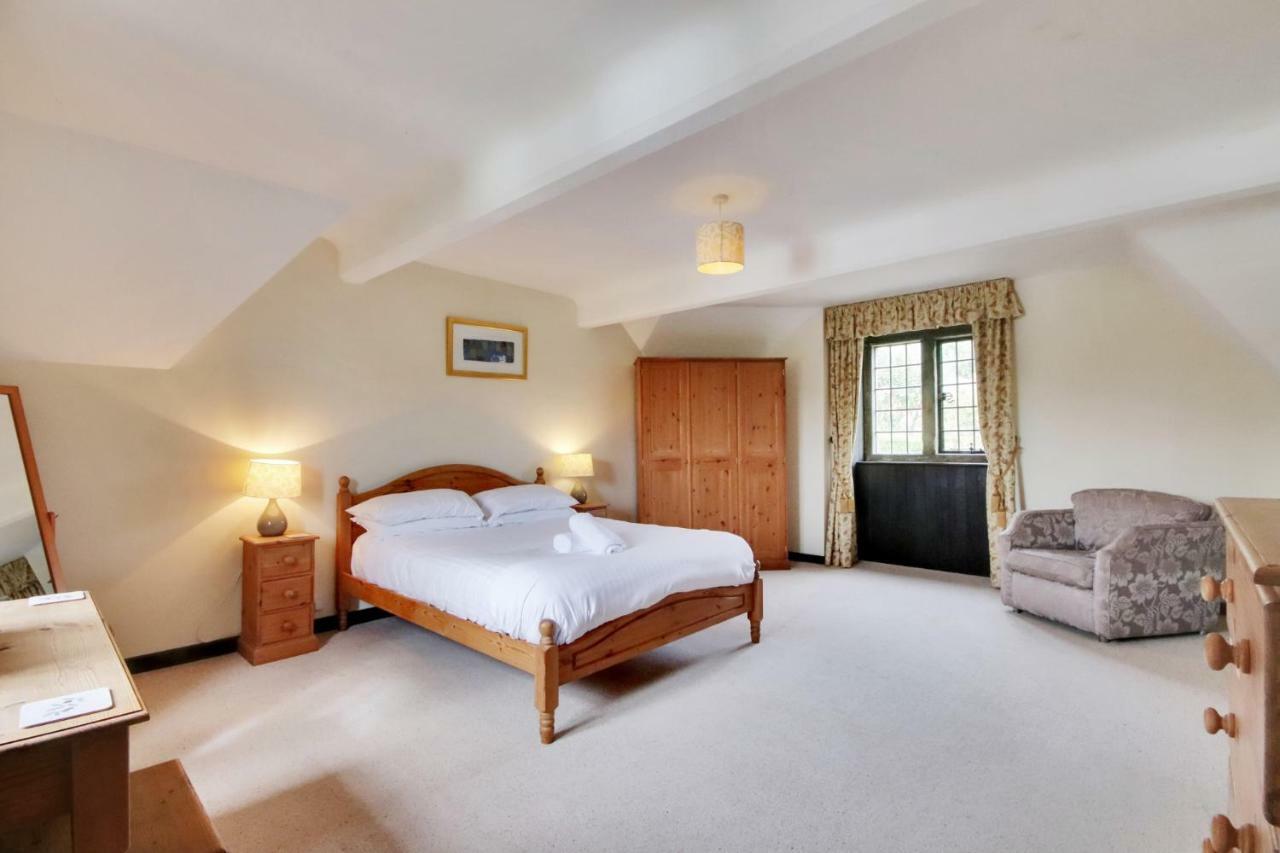 Lympne Castle Cottages ไฮต์ ภายนอก รูปภาพ